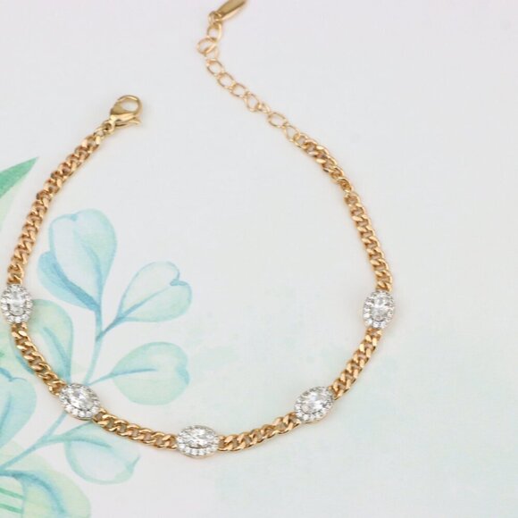 "Elegant Oval Crystal Rose Gold Bracelet with Classic Chain Design, XPBL0827 - Picture 3 of 12